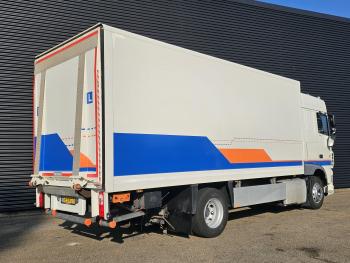DAF XF 440 4x2 / LES / SCHOOL / TAIL LIFT / 4 SEATS